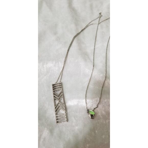 Express 35" necklace with 2 1/2" bar pendant 1.1589 - Picture 2 of 9